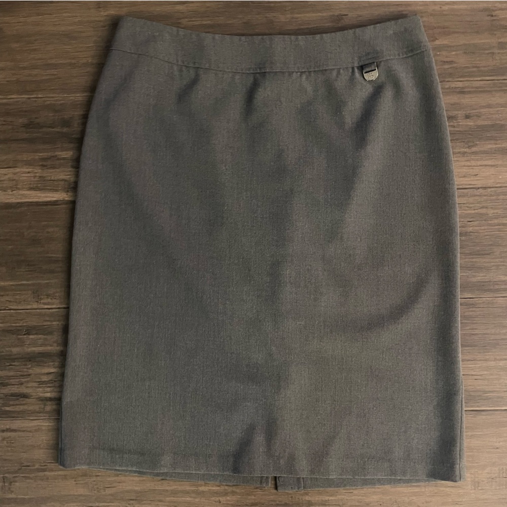 New York & Company Gray Pencil Skirt Stretch Zipper Back Size 4